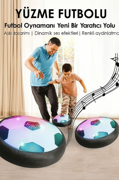 Zeminde yüzen Futbol Topu